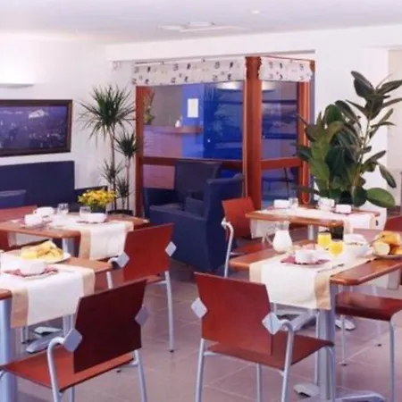 Adagio Access Le Sextant Ferienhaus Nantes