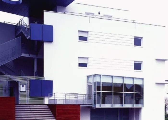 Adagio Access Le Sextant * ナント